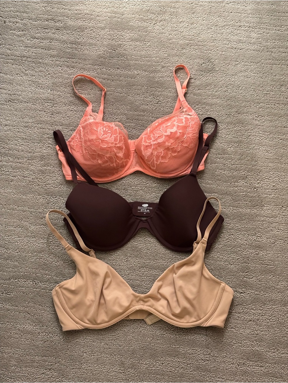 32D bras - natori, parade